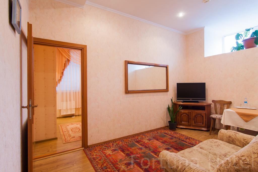 Fortuna Hotel Chisinau Exterior foto